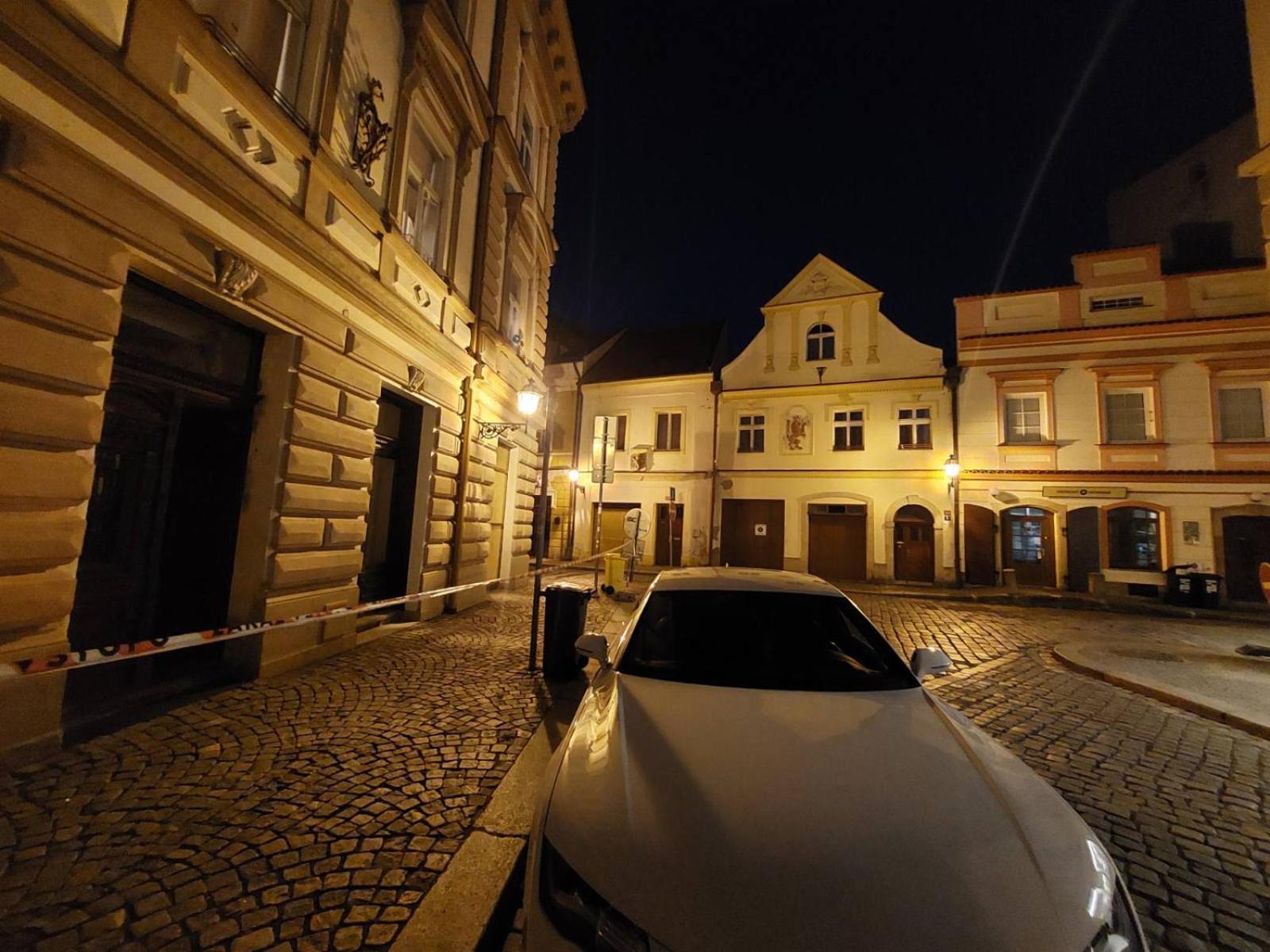 Prostorny Byt V Centru 3 Kk 80 M2 Hradec Králové Exteriör bild