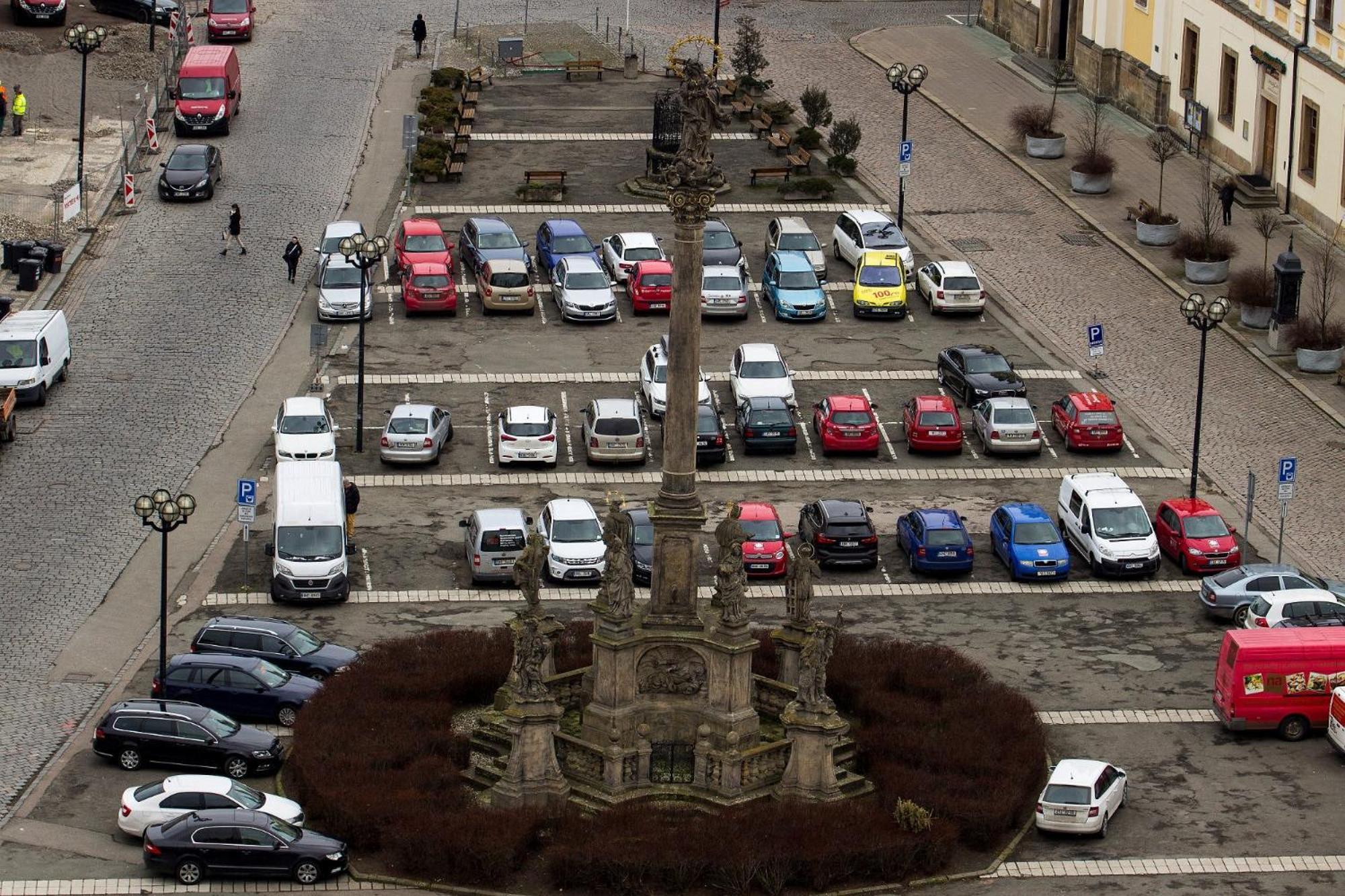 Prostorny Byt V Centru 3 Kk 80 M2 Hradec Králové Exteriör bild