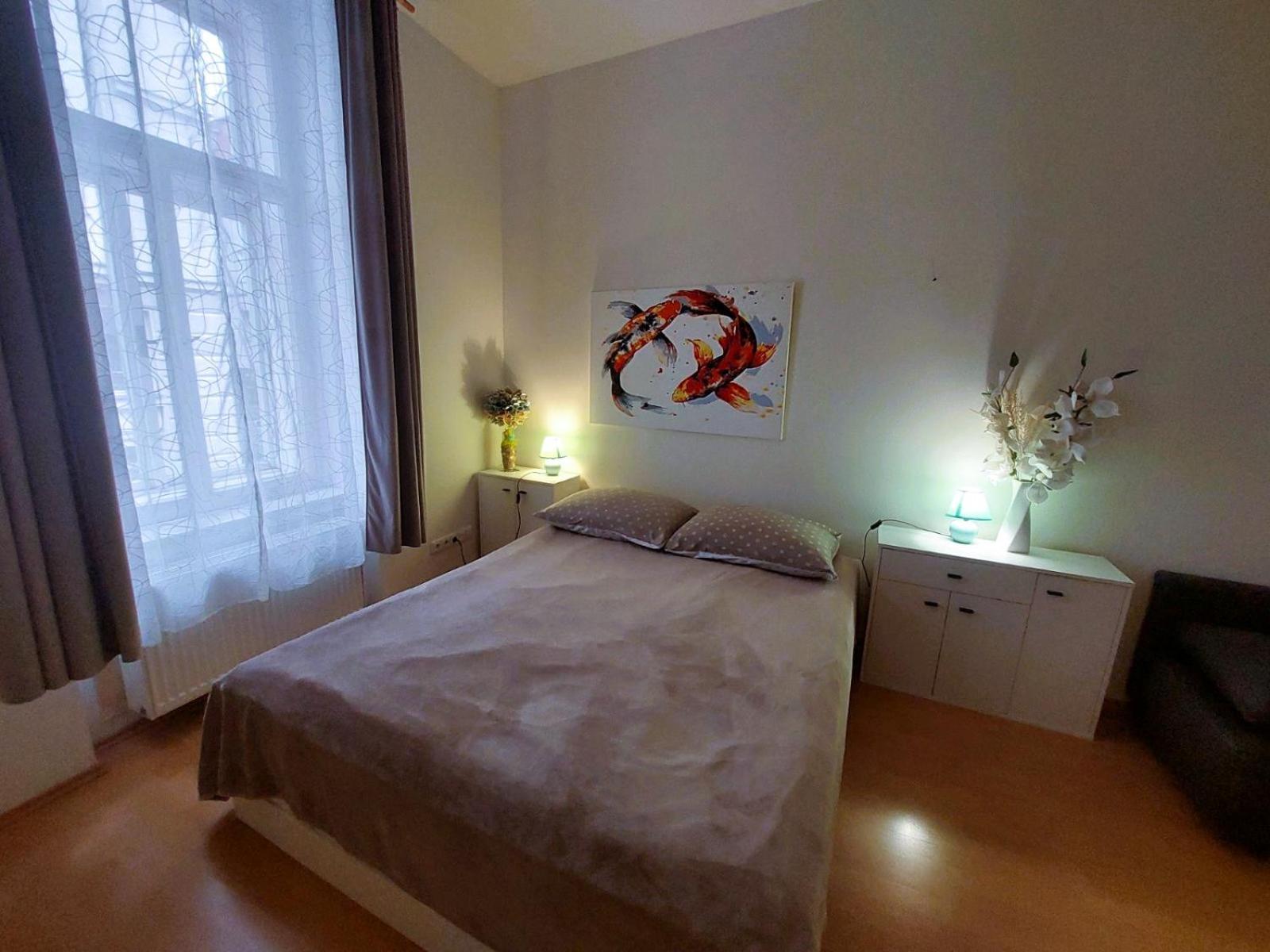 Prostorny Byt V Centru 3 Kk 80 M2 Hradec Králové Exteriör bild